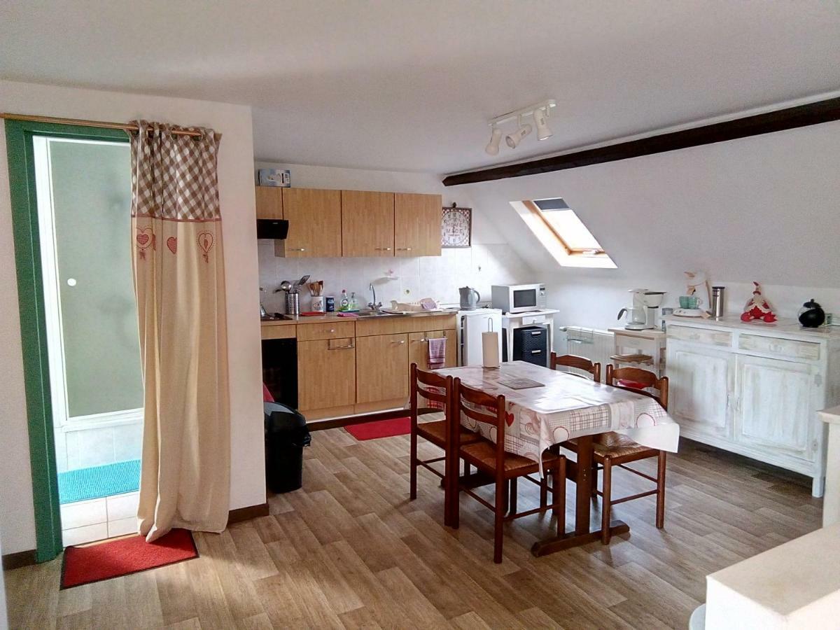 Au Trieu Hotel Wannebecq Eksteriør billede