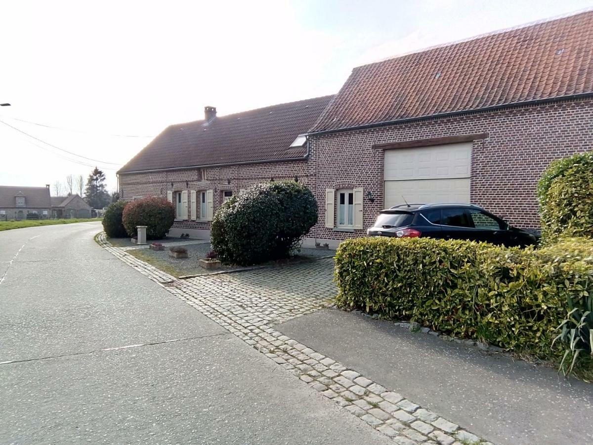 Au Trieu Hotel Wannebecq Eksteriør billede